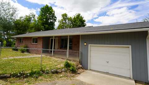 Ne Hillside, Pullman, WA 99163