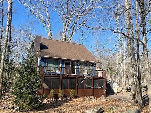 N Fairway Drive, Lake Ariel, PA 18436