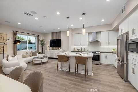 Yannis Court, El Cajon, CA 92019