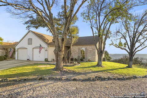 Edinburgh Dr #1044, Kerrville, TX 78028
