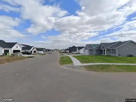 W5860 Edgewood Dr, Menasha, WI 54952