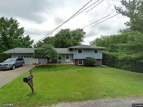 Holly Rue Dr, Erie, PA 16506