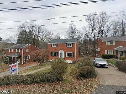 N Margaretta St, Churchill, PA 15145