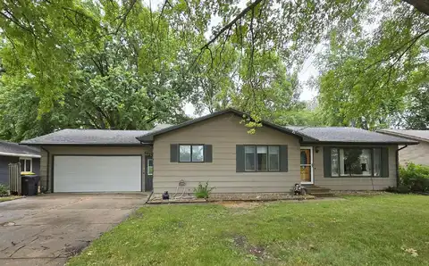 2Nd Avenue, Pipestone, MN 56164