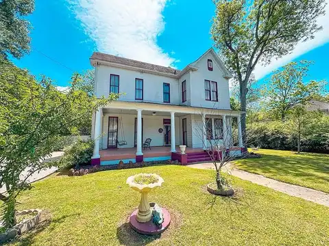 W Reagan, Palestine, TX 75801