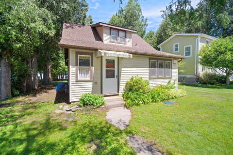 Green Lake Dr, West Bend, WI 53090