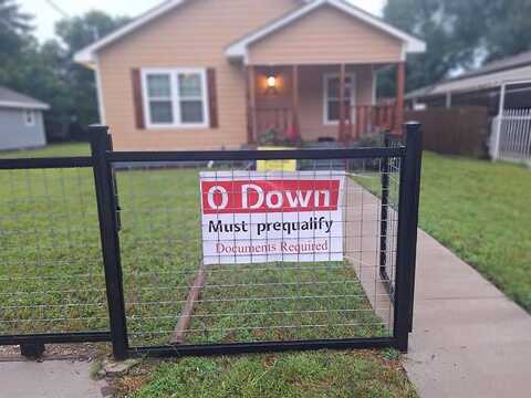 Ladale, Dallas, TX 75212