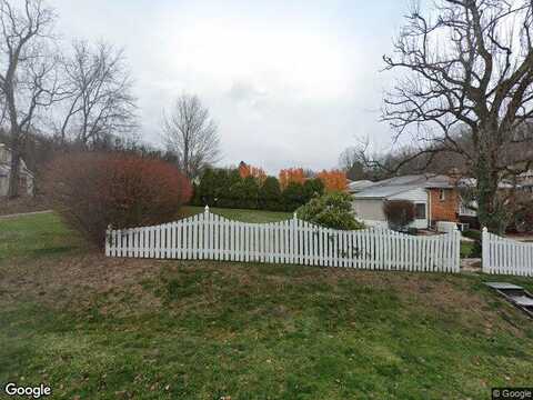 Cowan Dr, Elizabeth, PA 15037