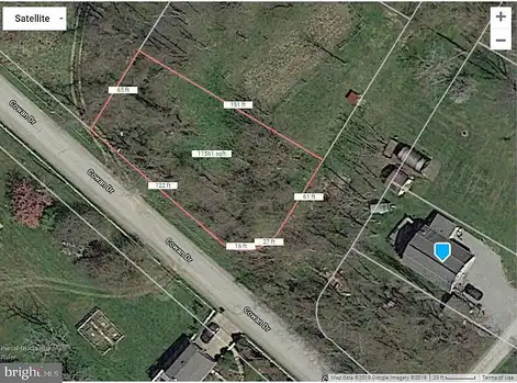 Cowan Dr, Elizabeth, PA 15037