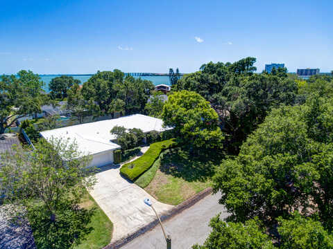 69Th, SAINT PETERSBURG, FL 33712