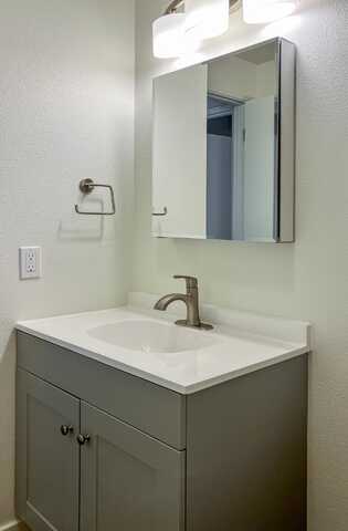 6Th, BEND, OR 97701