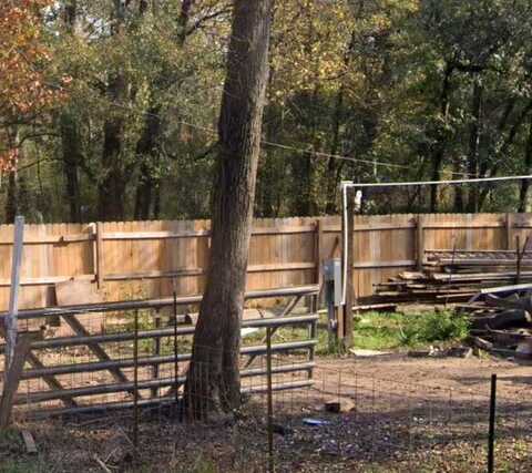 W Holt Street, Coldspring, TX 77331