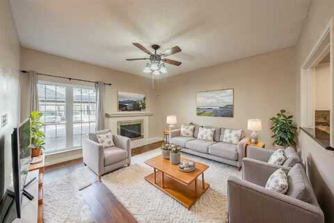 Coppertowne, DALLAS, TX 75243