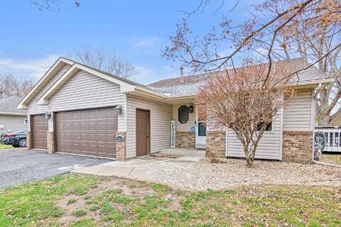 Henna, FOREST LAKE, MN 55025