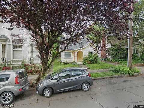 Pine, PORTLAND, OR 97214