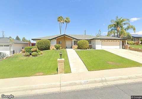 Christmas Tree, BAKERSFIELD, CA 93306