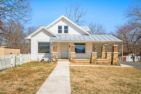 East Side, ELKTON, VA 22827