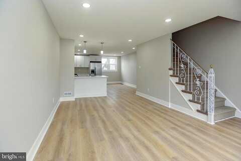 Fern, DARBY, PA 19023