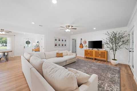 L S P, KERENS, TX 75144