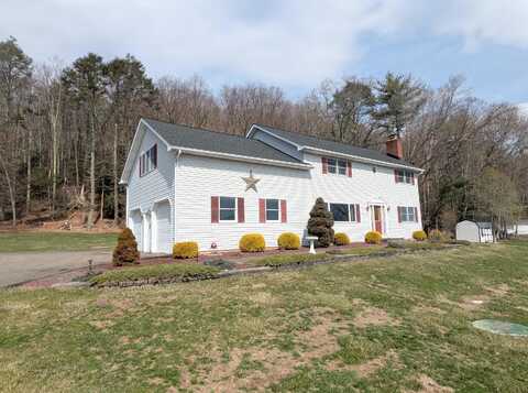 Emily, KUNKLETOWN, PA 18058