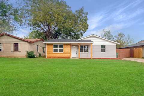 Cedar, ARLINGTON, TX 76011