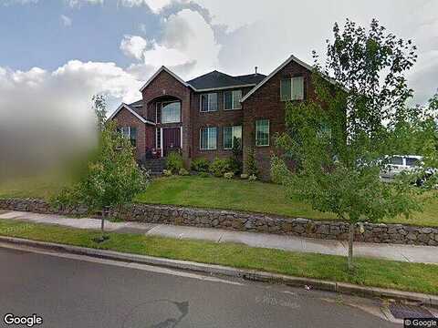 Catina, HAPPY VALLEY, OR 97086