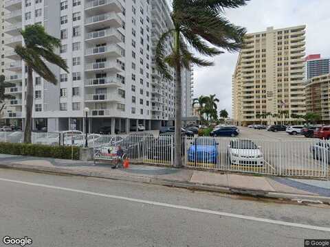 Ocean, HALLANDALE BEACH, FL 33009