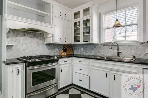 Pine, TEXARKANA, TX 75503