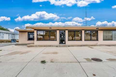 706 W 2nd Ave, Hutchinson, KS 67501