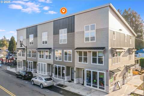 Sw Pine St #204, Sherwood, OR 97140