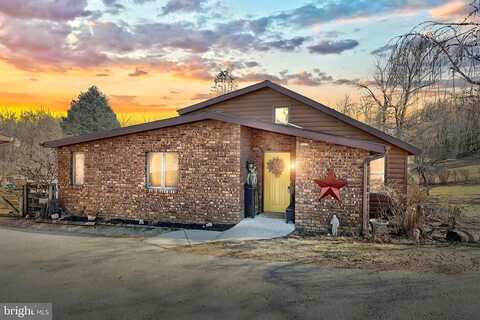 Seven Springs Ln, LOGANVILLE, PA 17342
