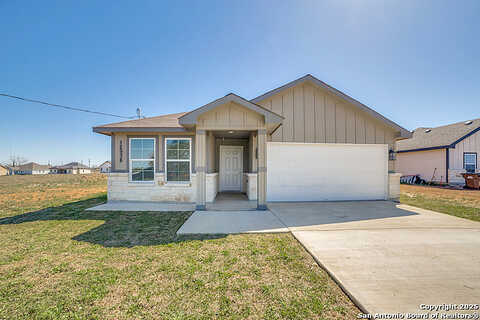Prosperidad Lane, Atascosa, TX 78002