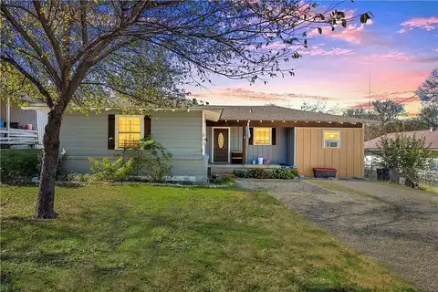 N Abbott Street, Hillsboro, TX 76645