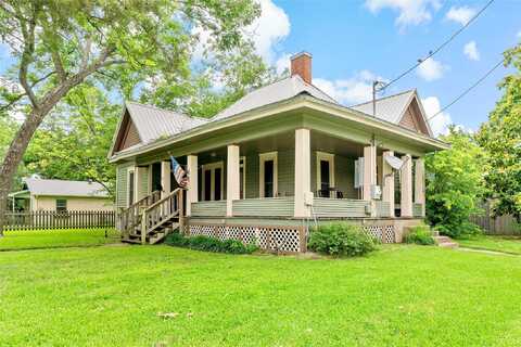 Young Street, Blossom, TX 75416