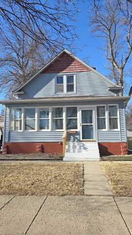 Saratoga, MARSHALL, MN 56258