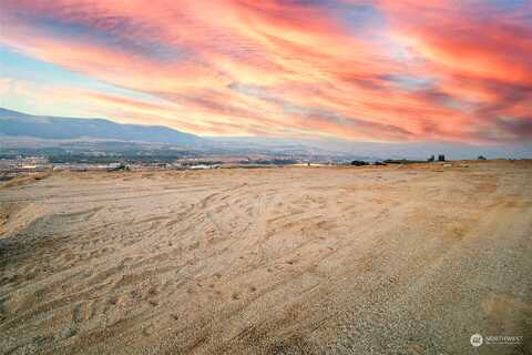 S Valiant Drive, East Wenatchee, WA 98802