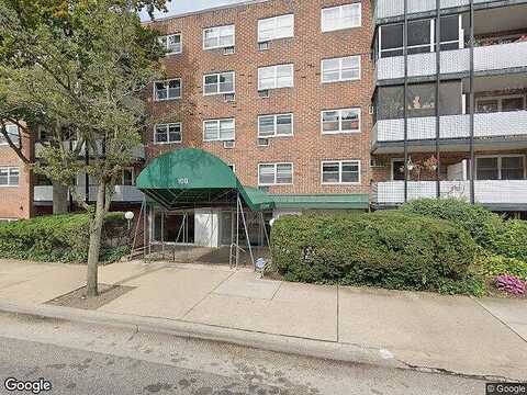Lincoln Avenue 22A, MINEOLA, NY 11501