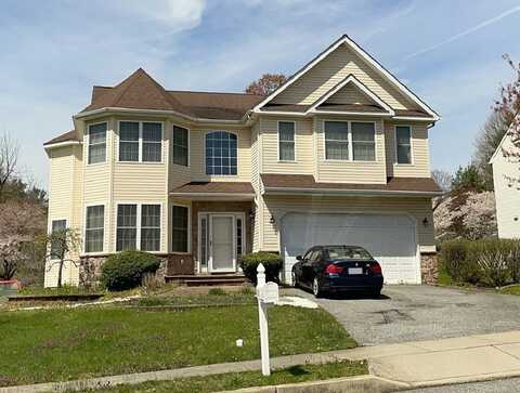 Louise, UPPER CHICHESTER, PA 19061