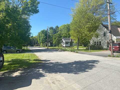 Broadway, PLYMOUTH, NH 03264