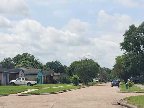 Segrest, HOUSTON, TX 77047