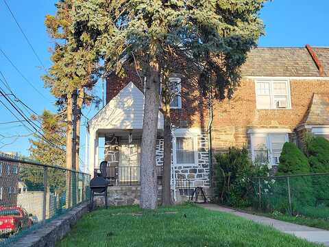 Saint Laurence, UPPER DARBY, PA 19082