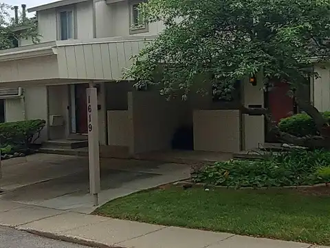 Stoneybrook Dr Unit 85, Rochester Hills, MI 48309