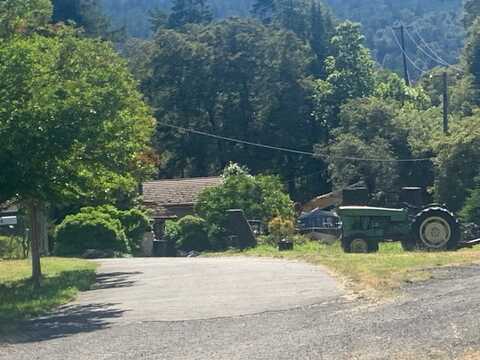 Route 271, Piercy, CA 95587