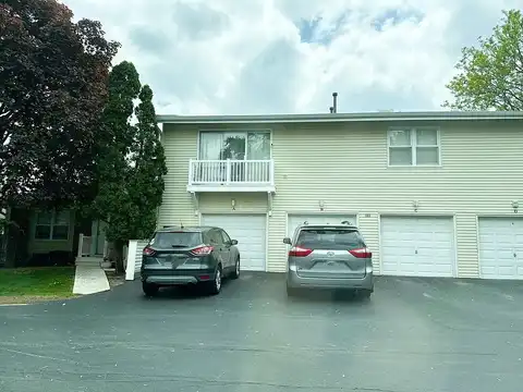Kendall Ct Unit, Bloomingdal, IL 60108