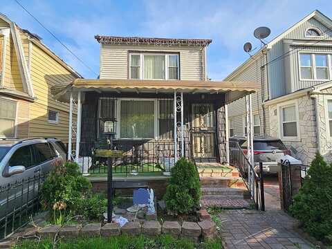 196 10 116Th Ave, Saint Albans, NY 11412