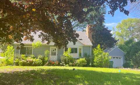 Glen Paul Ave, Arden Hills, MN 55112