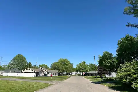 Sharon, MUNCIE, IN 47302