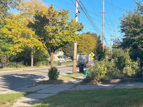 Turner, LANSING, MI 48906