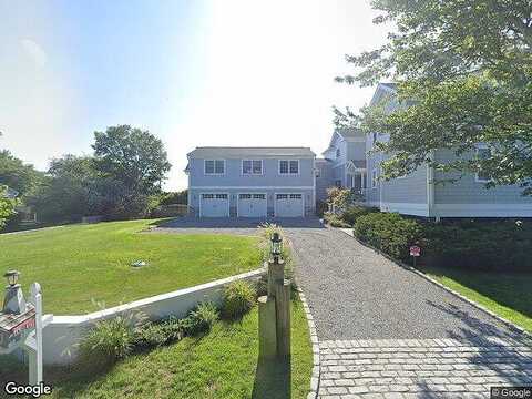 Gardners, HAMPTON BAYS, NY 11946