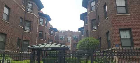 W Addison St, Chicago, IL 60613